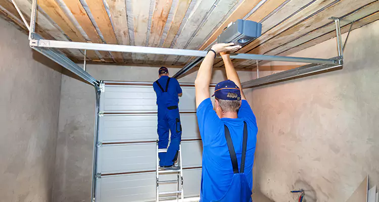 Garage Door Opener Technician in Lealman, FL